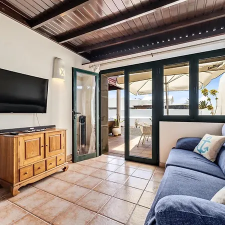 El Faro Tatil Evi Playa Blanca